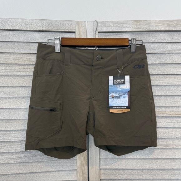 Outdoor Research NWT Ferrosi Women’s Shorts 5” Size 4 - Picture 1 of 8